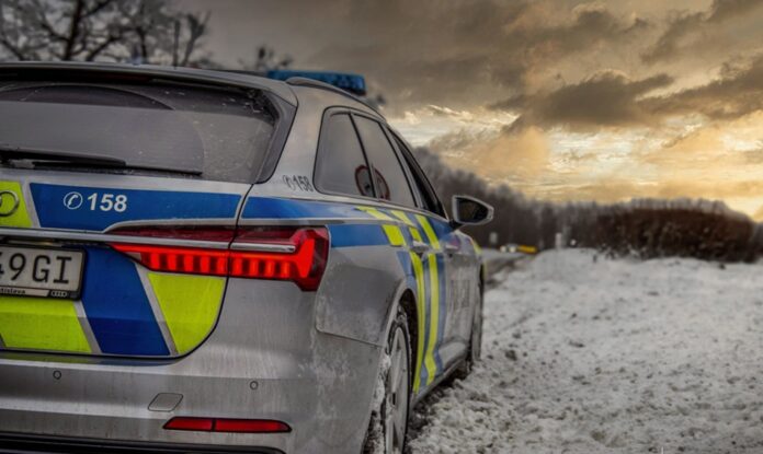 Mladá žena na sídlisku Luník IX v Košiciach vypadla z balkóna. Foto - FB/PolíciaSR
