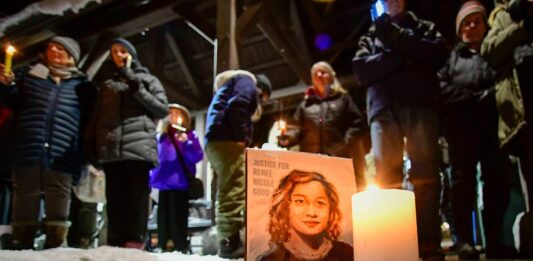 Streľbu na Renee Goodovú miestnym vyšetrovateľom odobrali. Foto - TASR/AP