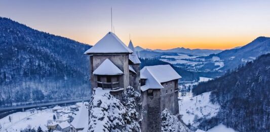 7 tipov na výlety počas jarných prázdnin pre Banskobystrický, Žilinský a Trenčiansky kraj. Foto - FB Oravský hrad