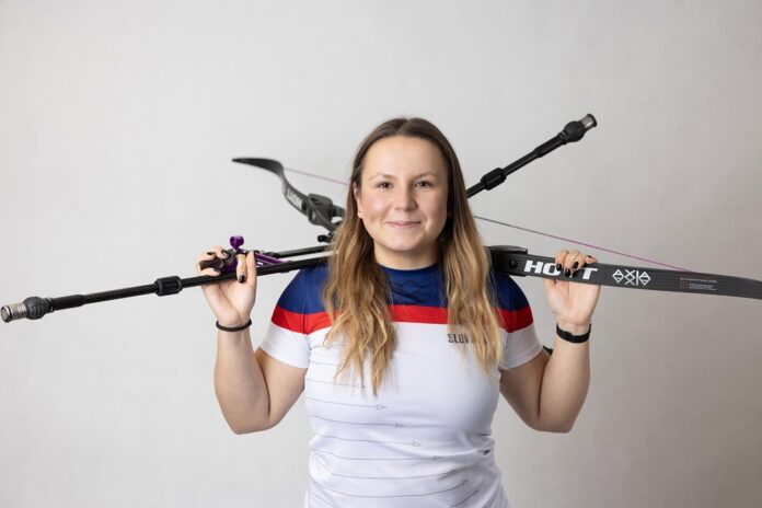 Zomrela úspešná olympionička Denisa Hurban Baránková. Mala iba 24 rokov. Foto - FB/Slovenský lukostrelecký zväz